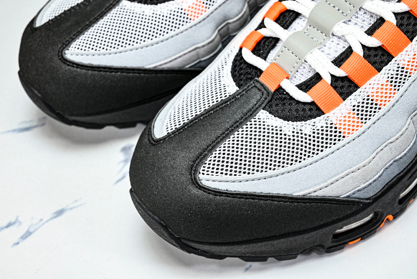 AM95 OG 'Bright Mandarin'