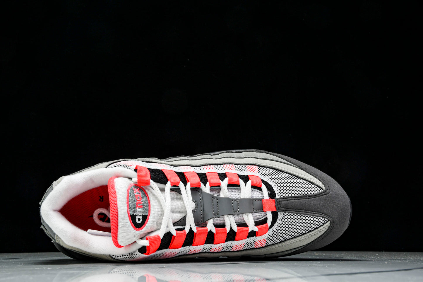 AM95 OG 'Solar Red'