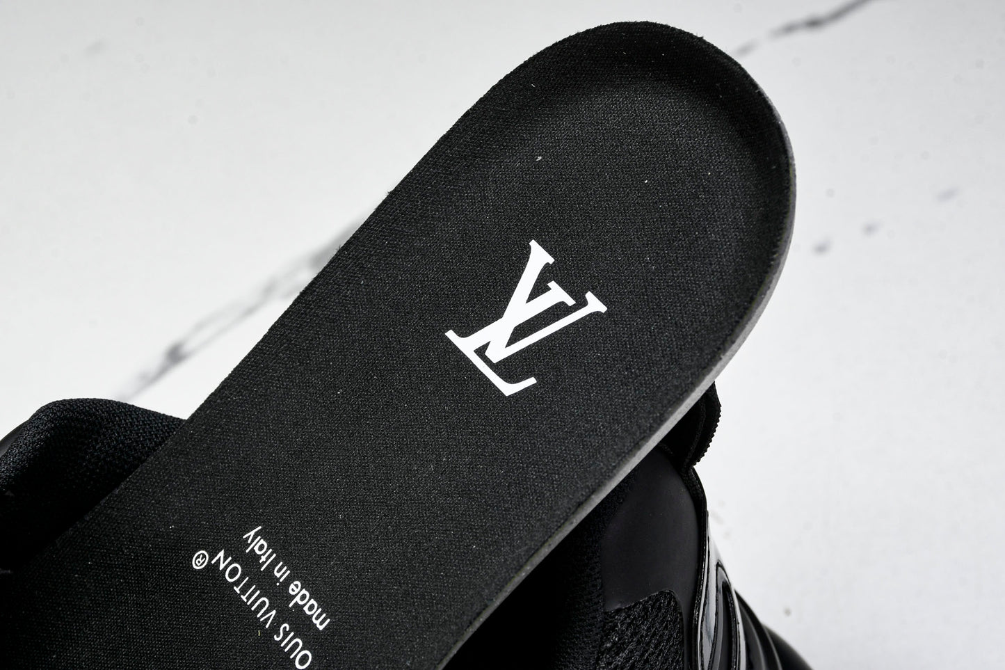 Louis Vuittоп Runner Tatic Sneaker 2.0 'Black'