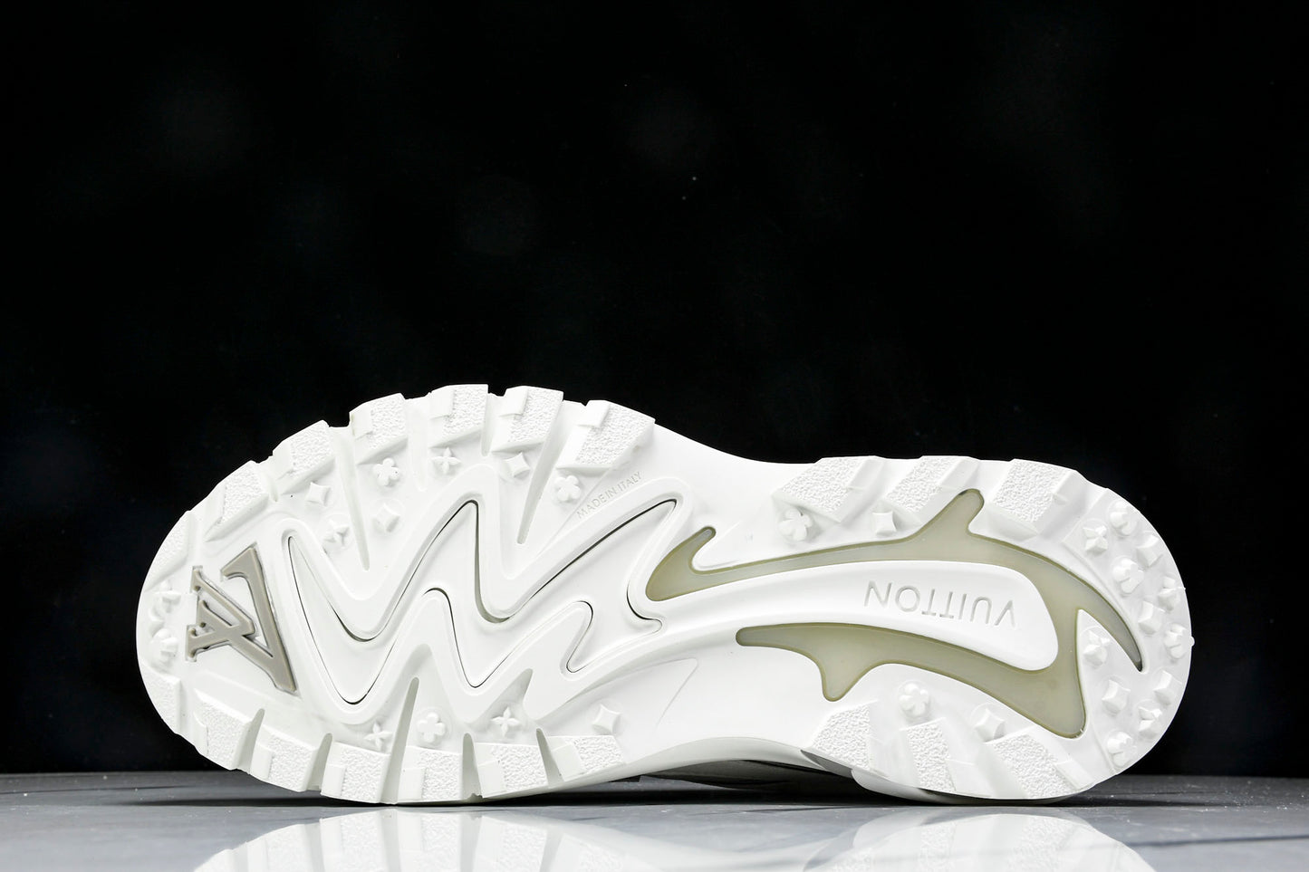 Louis Vuittоп Runner Tatic Sneaker 'White'