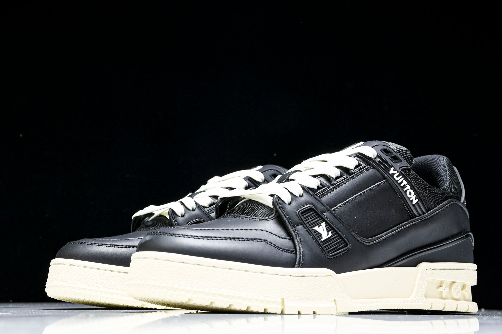 Louis Vuittоп Trainer Low 'Black'