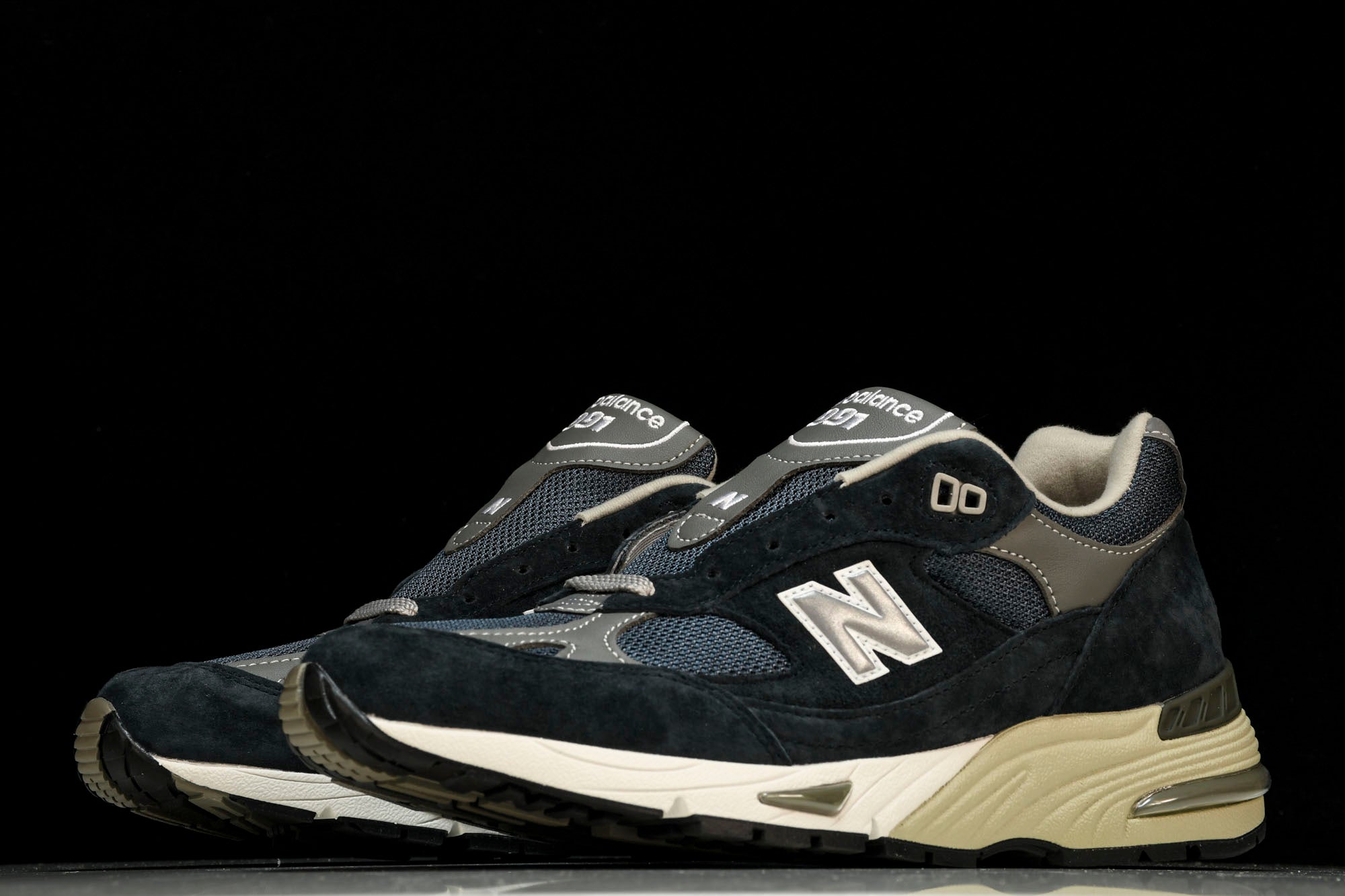 NB 991 MiUK x Kith 'Navy'