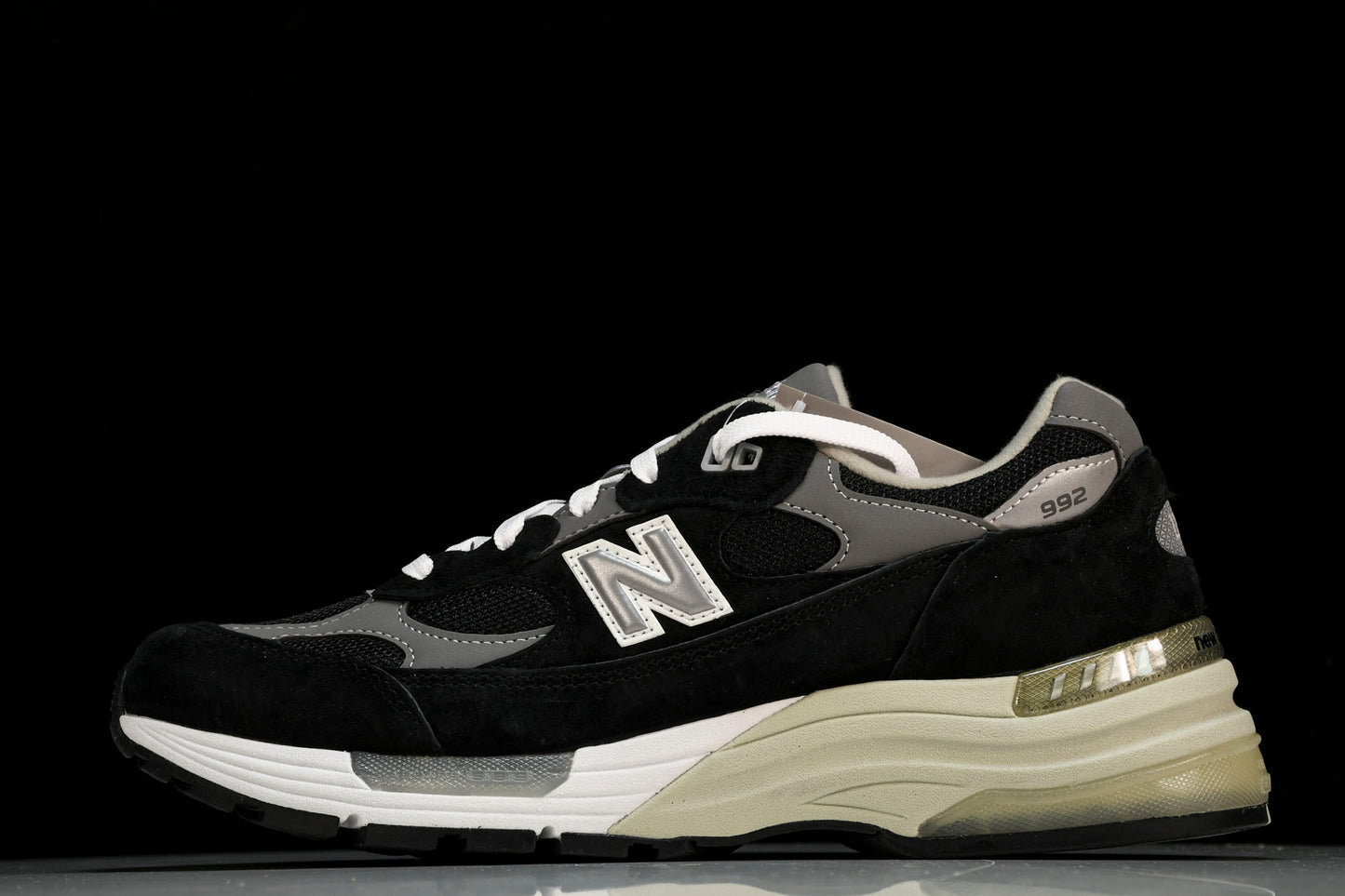 NB 992 'Black Grey Suede'