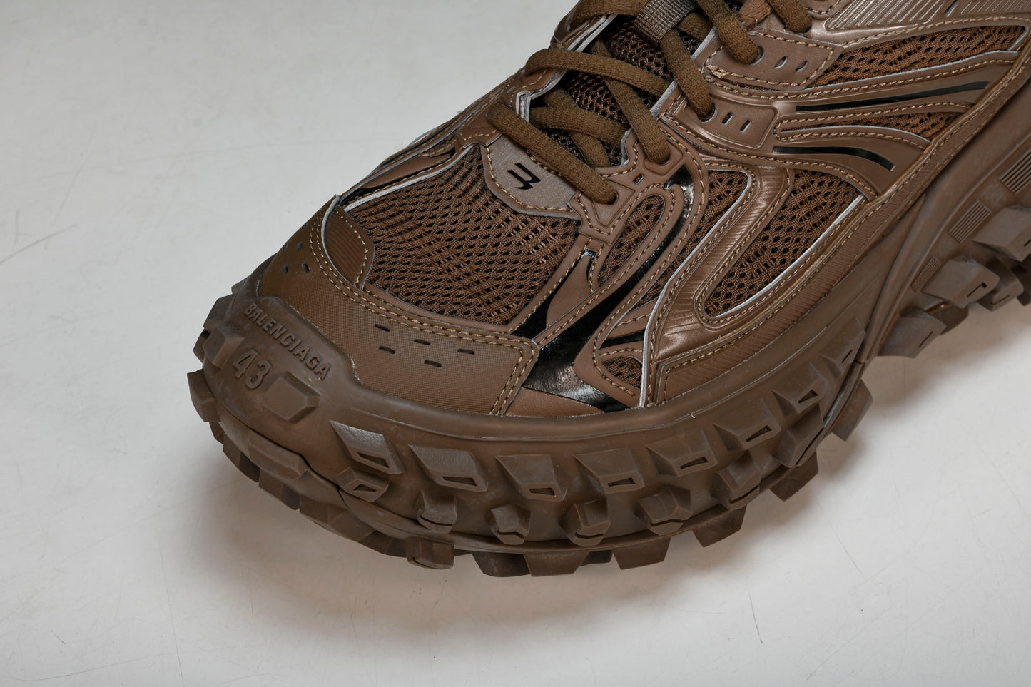 Defender (Bouncer) Sneaker 'Brown'