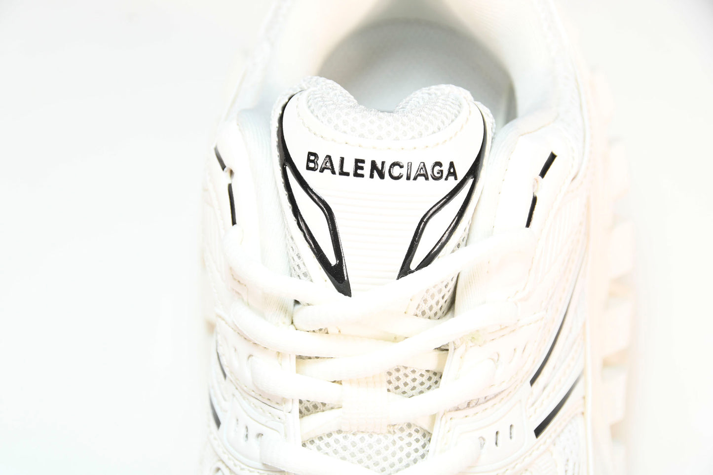 Defender (Bouncer) Sneaker 'White'