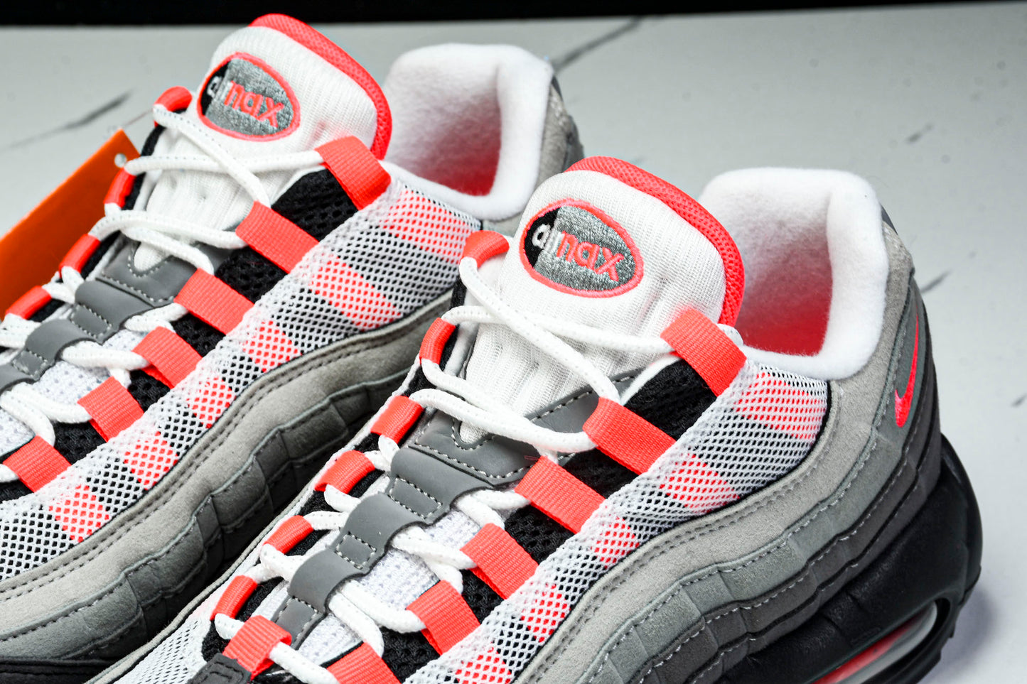 AM95 OG 'Solar Red'