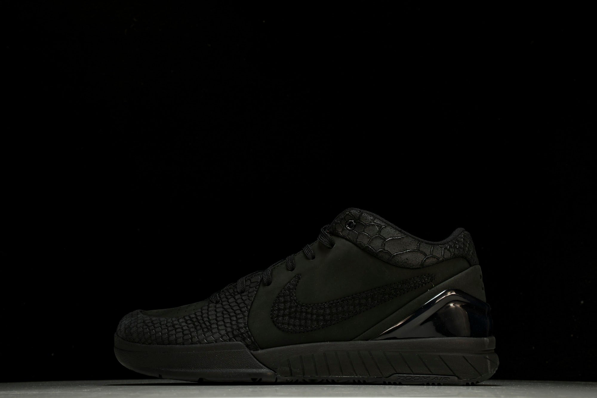 Kobe 4 Protro 'Gift of Mamba'