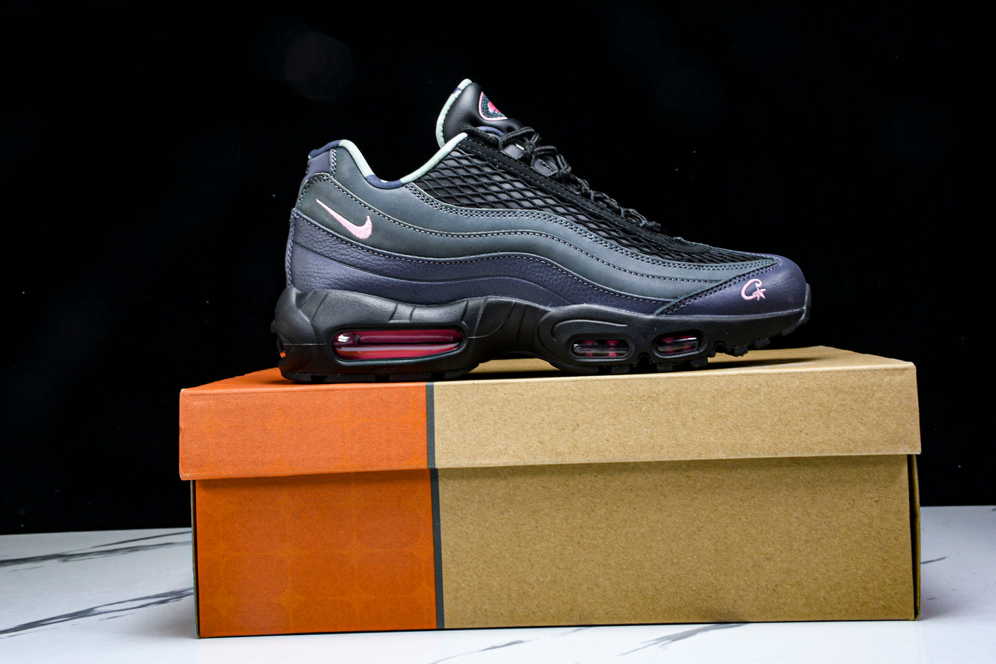Corteiz x AM95 'Pink Beam'