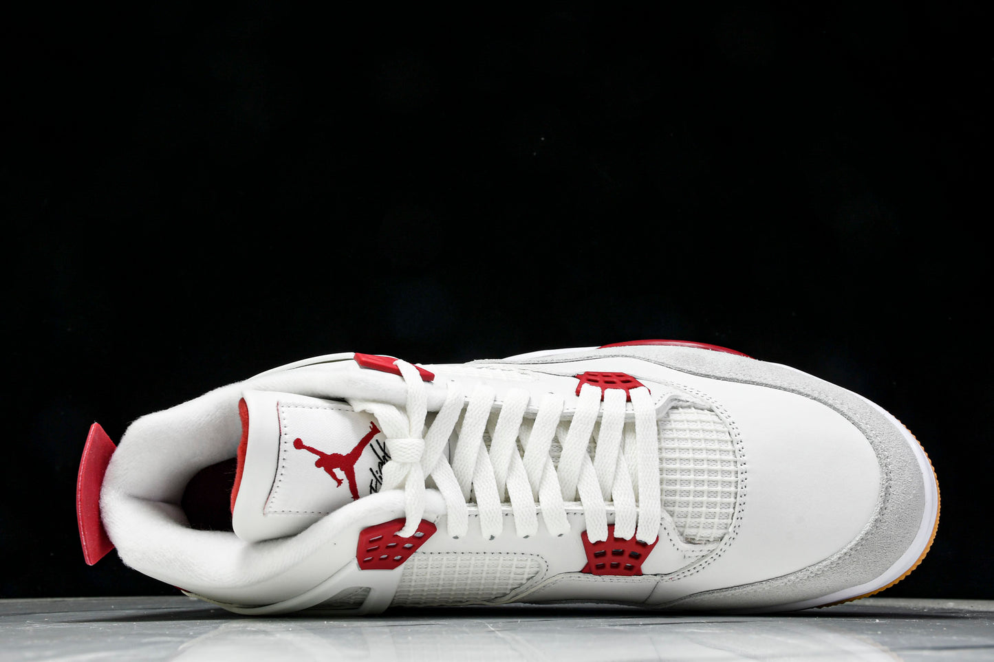 AJ4 Retro SB 'Varsity Red' (Friends & Family)