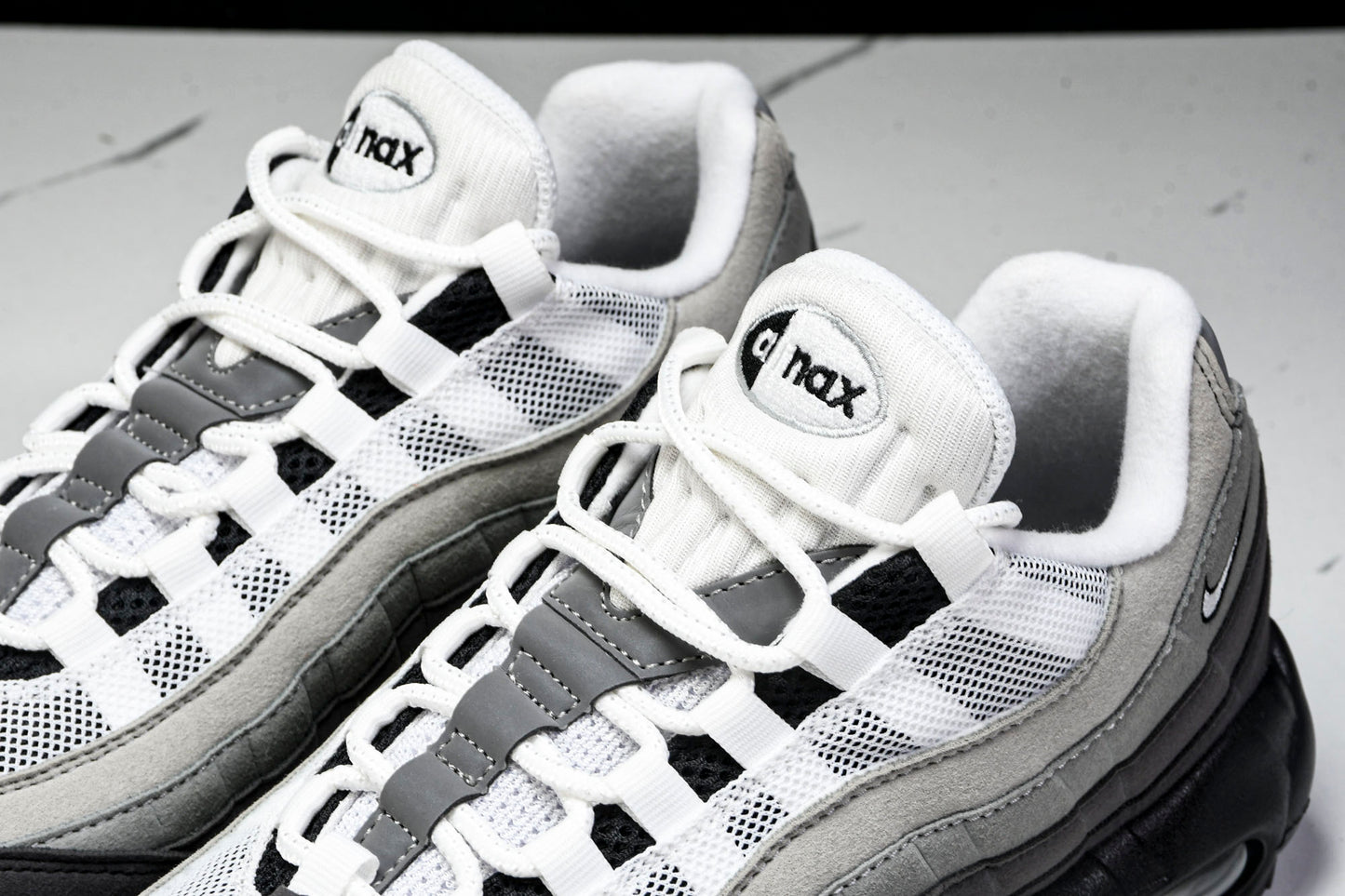AM95 OG 'Black Anthracite'