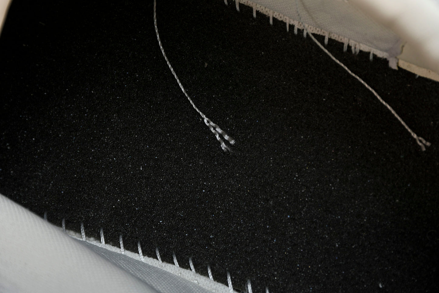 D1or B33 'White Oblique'