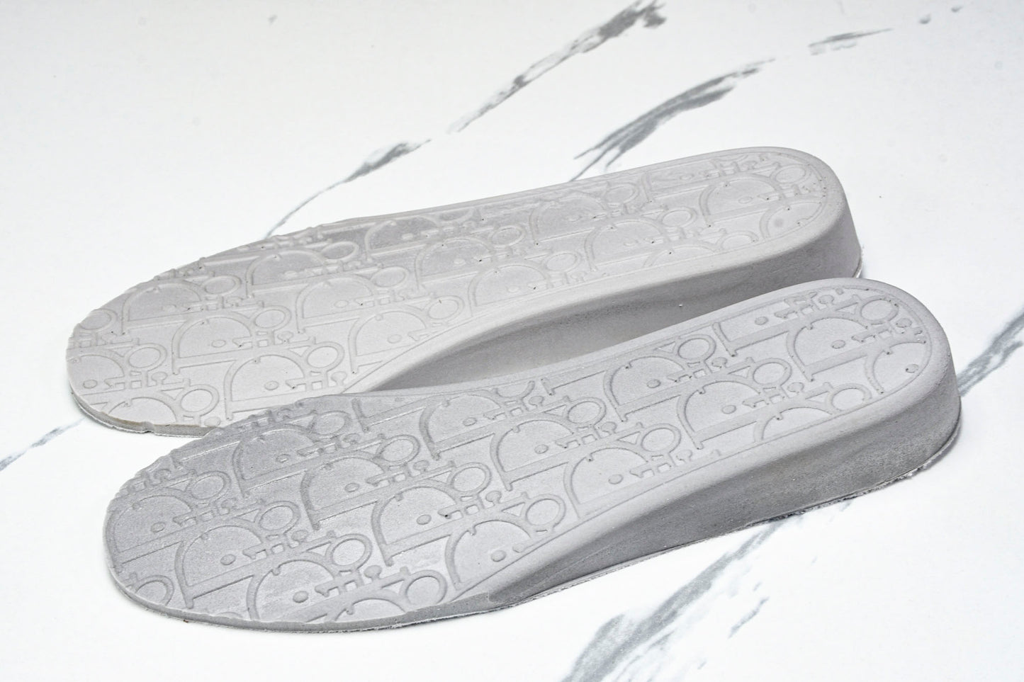 D1or x KAWS B33 Spin Sneaker 'White'