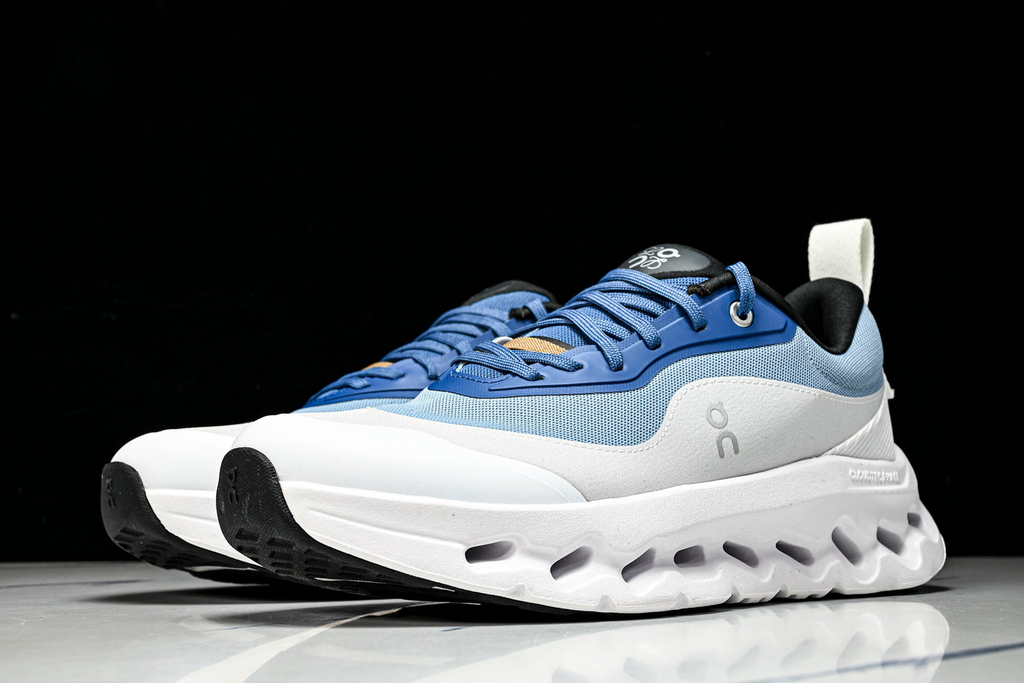 LOEWE × ON Cloudtilt 2.0 'Blue White'