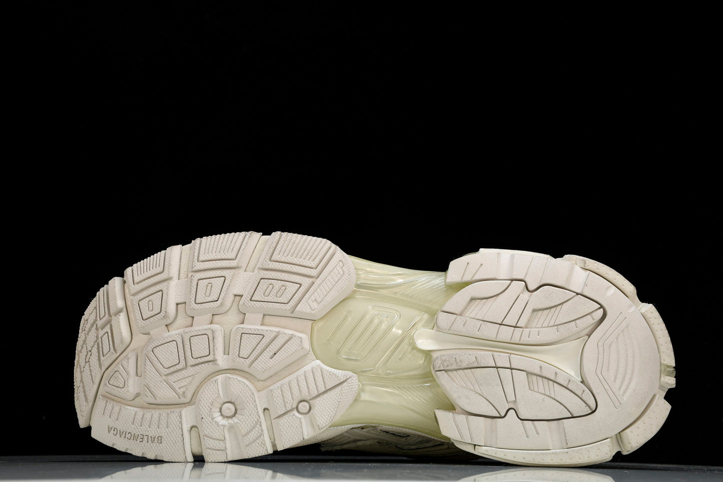 Runner 'White'