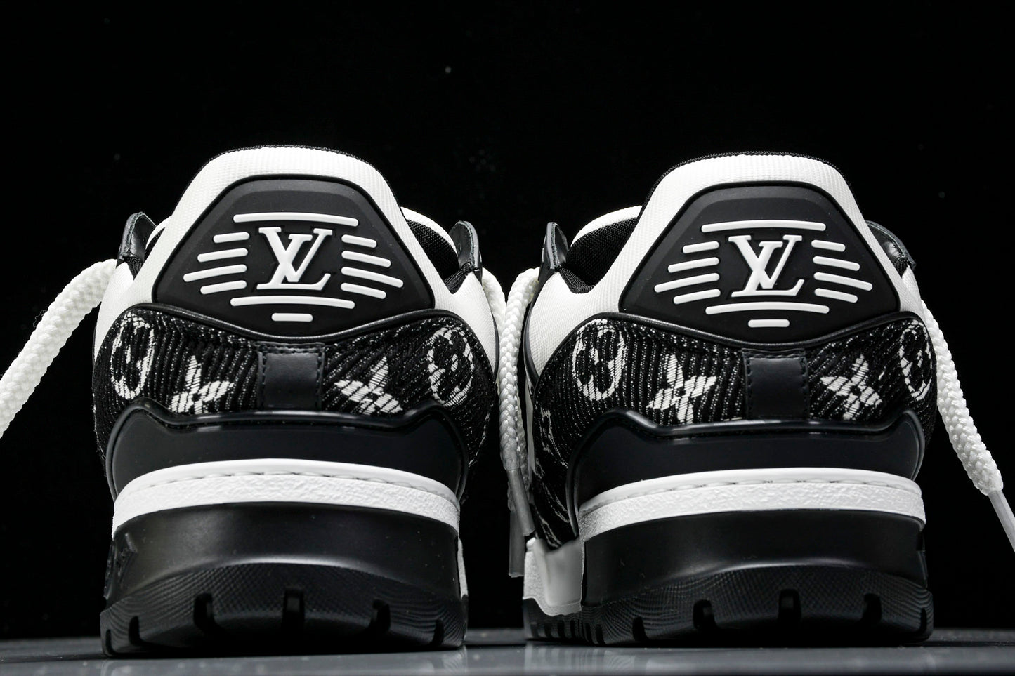 Louis Vuittоп Trainer Maxi 'Monogram Black White'