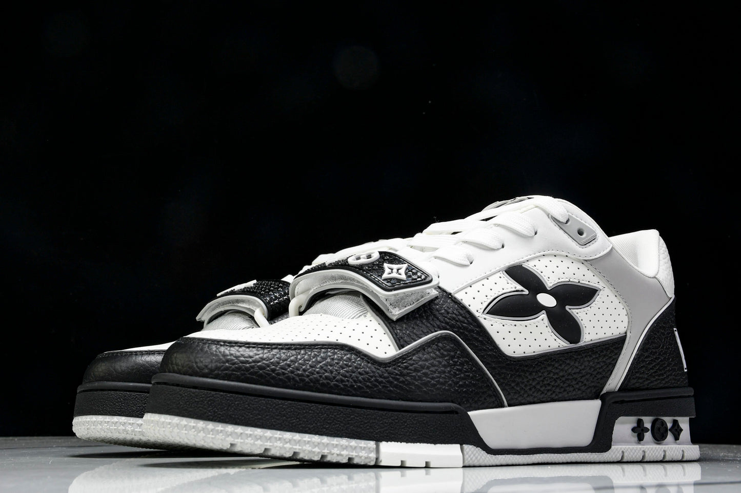 Louis Vuittоп Trainer Low Velcro Strap 'Perforated Black'