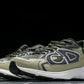 D1or B30 'Olive White'