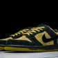 SB Dnk Low x Supreme 94 Camper Green