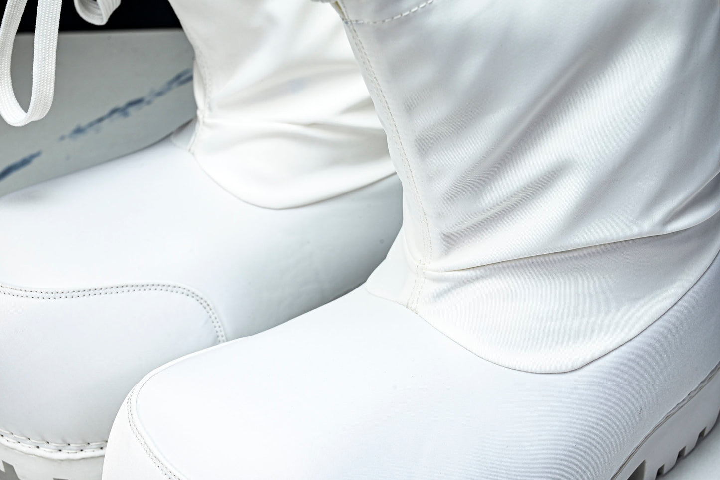 Вalenciaga Alaska Low Boot 'White'