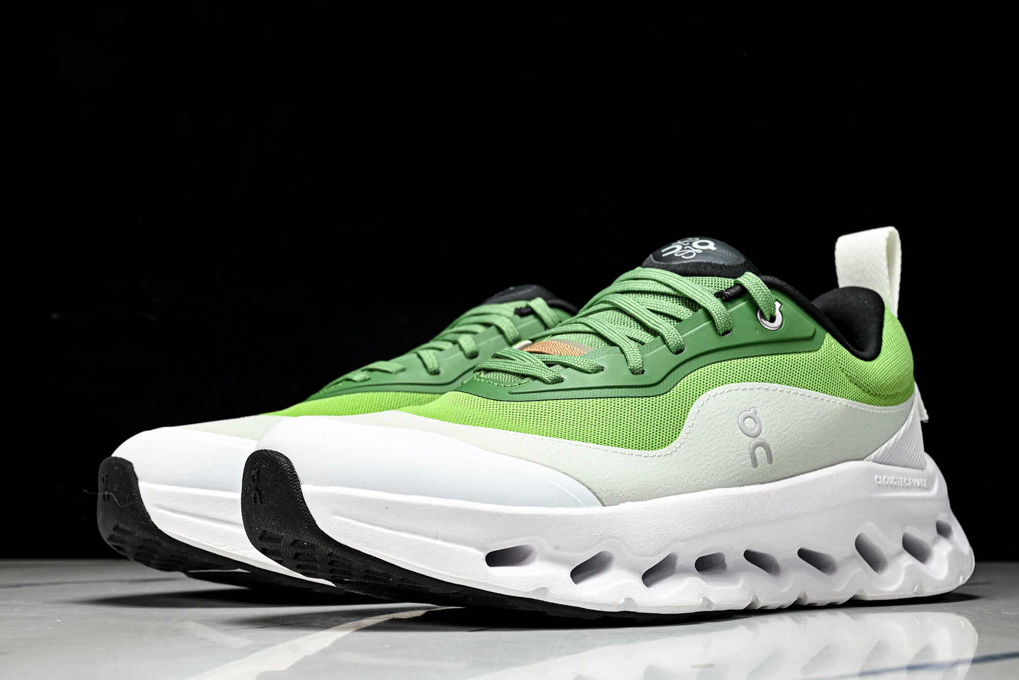 LOEWE × ON Cloudtilt 2.0 'Green White'