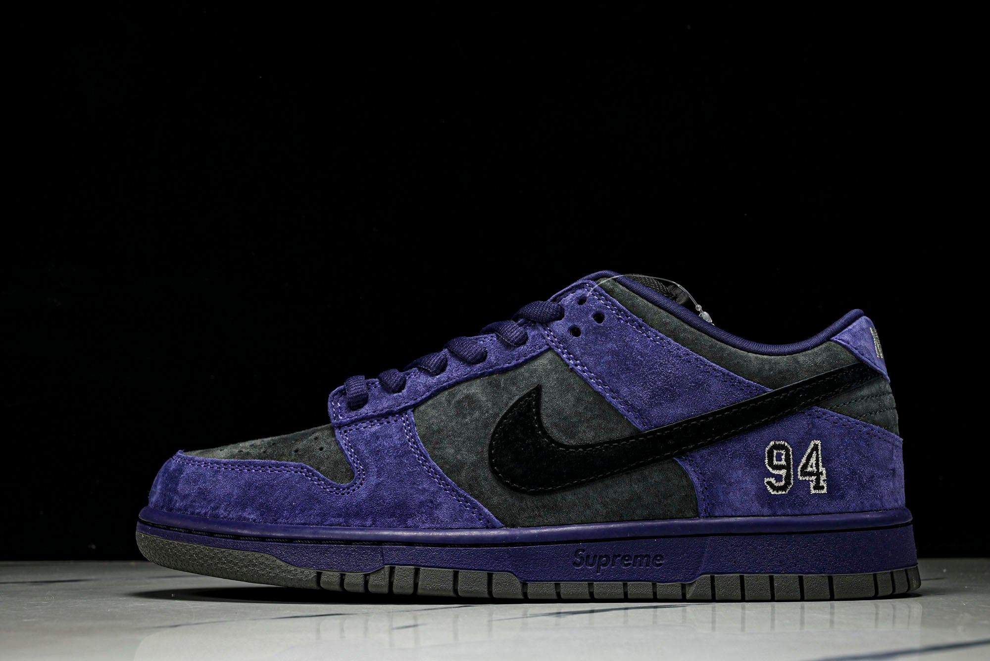 SB Dnk Low x Supreme 94 Ink