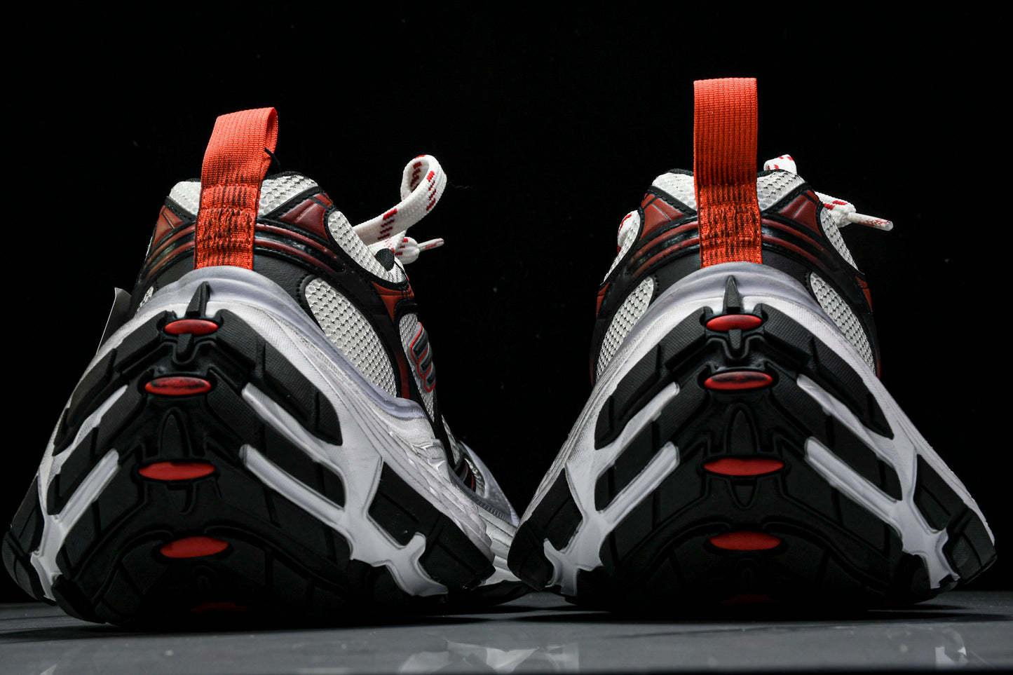 10XL Sneaker 'White Black Red'