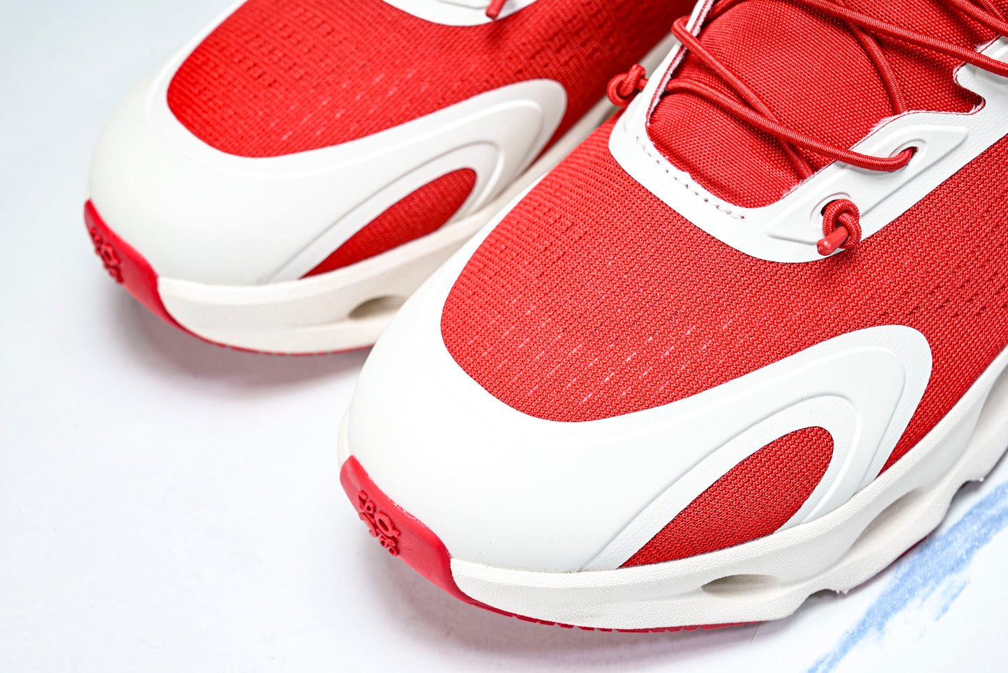 LOEWE × ON Cloudsolo 'Red White'