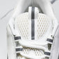D1or B22 'White Beige Silver'