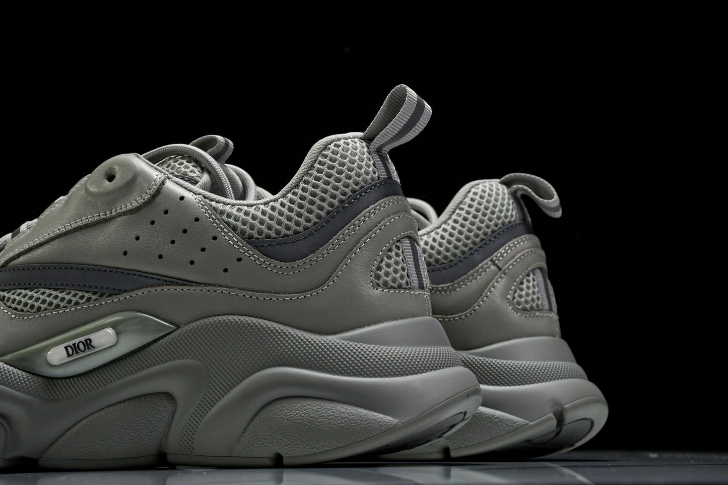 D1or B22 'Triple Grey'