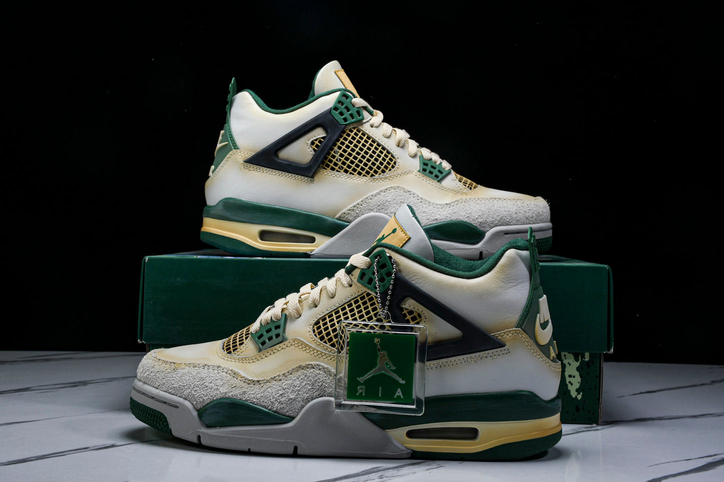 AJ4 Retro x Venusaur (Unreleased)