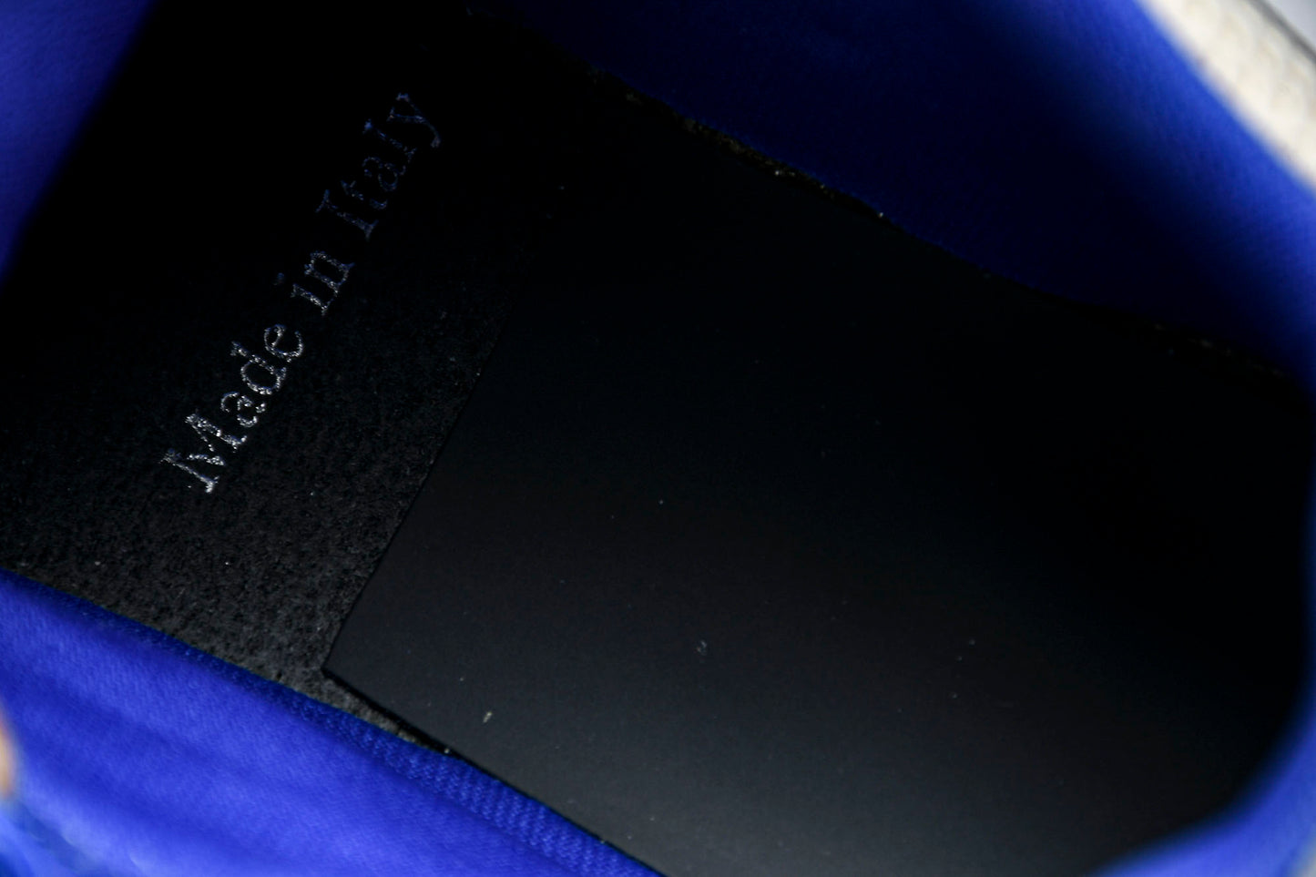 D1or B22 'Olive Blue'