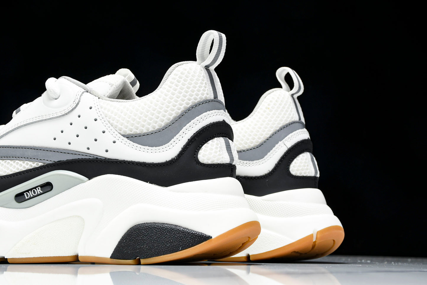 D1or B22 'White Black Gum'