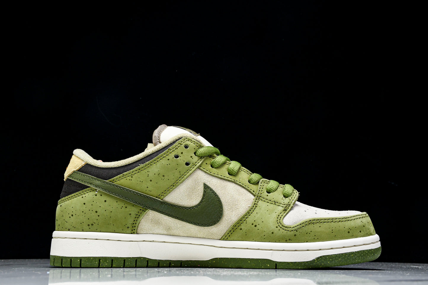 SB Dnk Low x Yuto Horigome 'Asparagus Matcha'