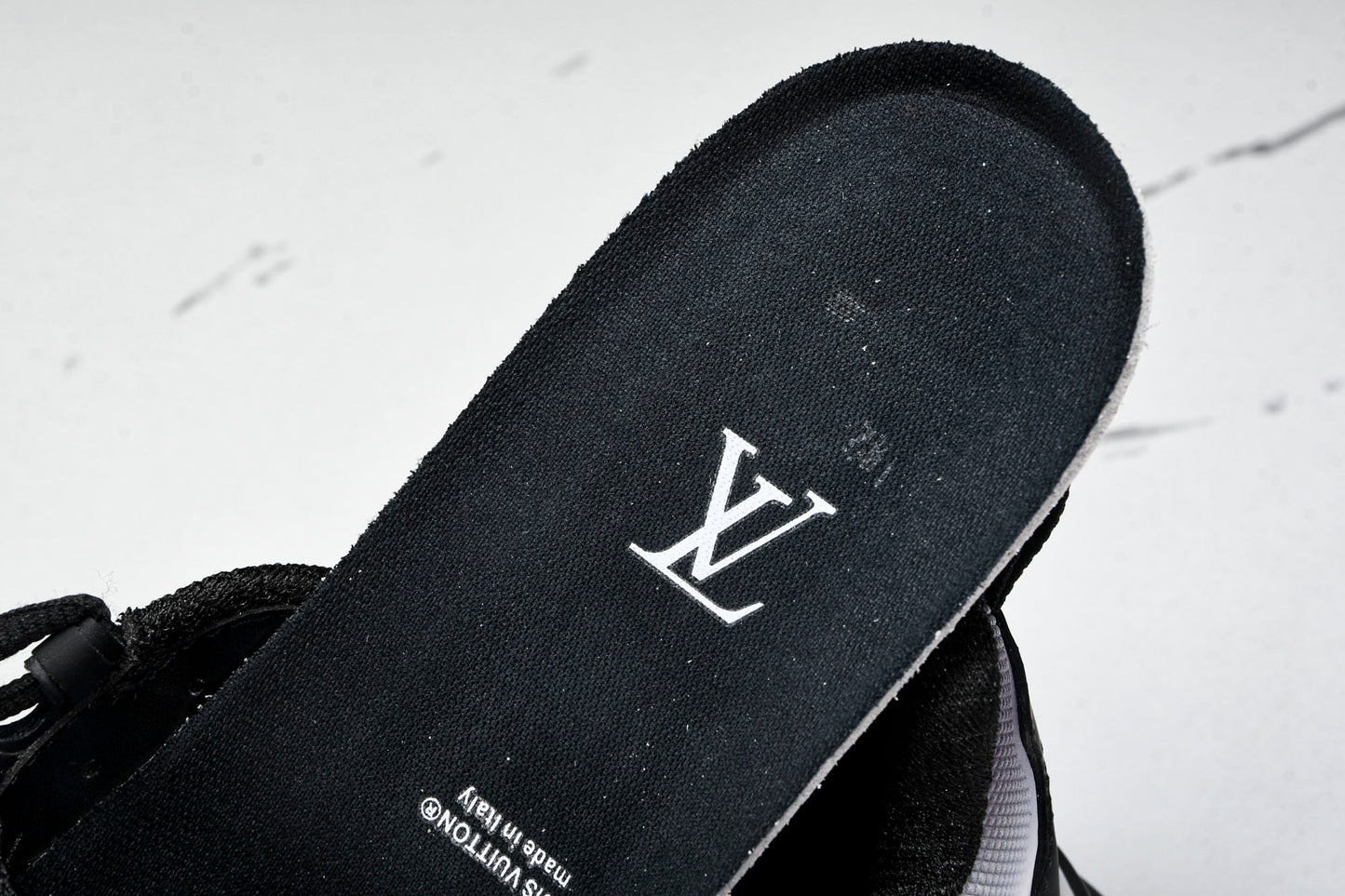 Louis Vuittоп Runner Tatic Sneaker 'Black White'