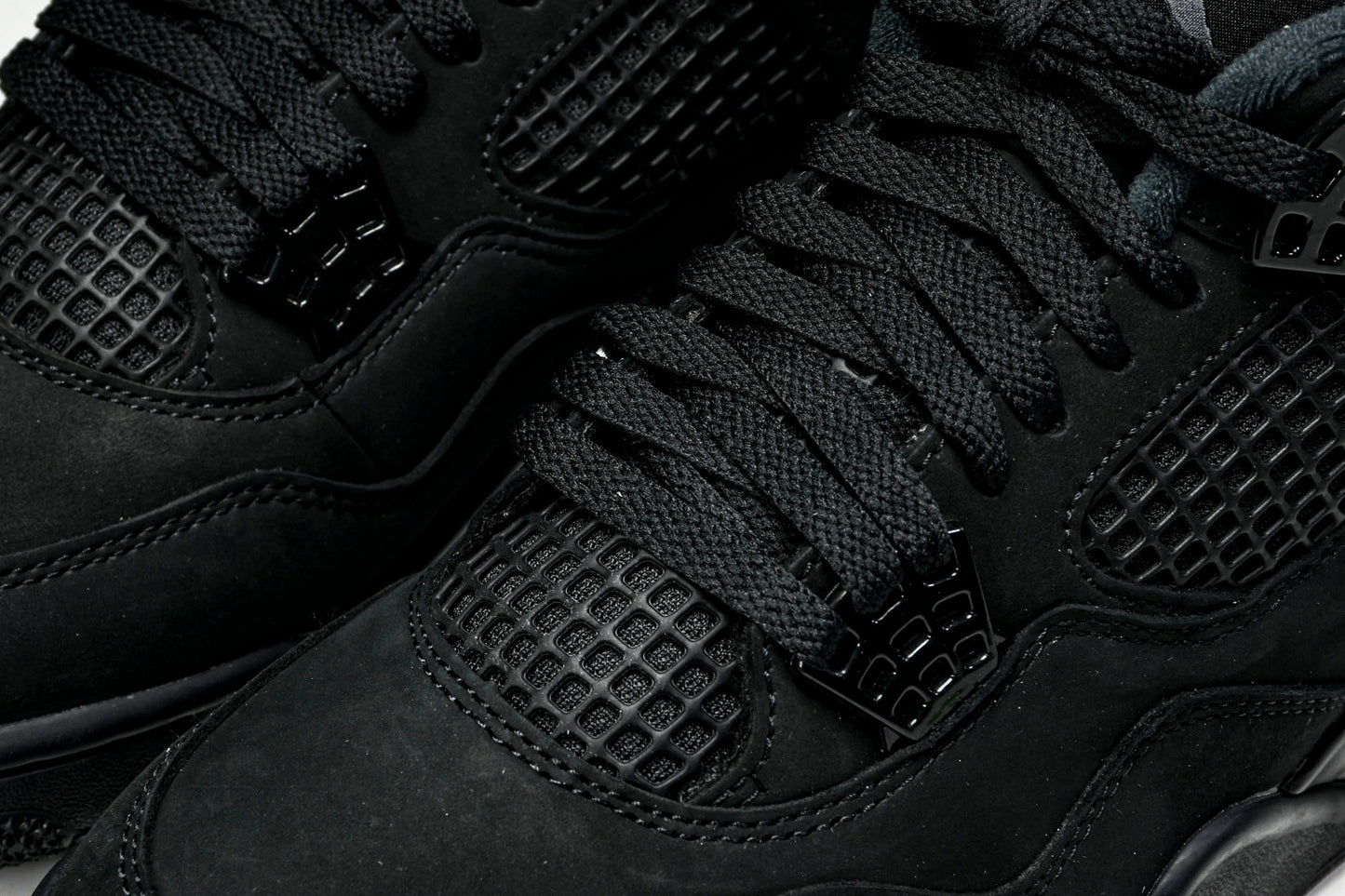 AJ4 Retro 'Black Cat' (2025)