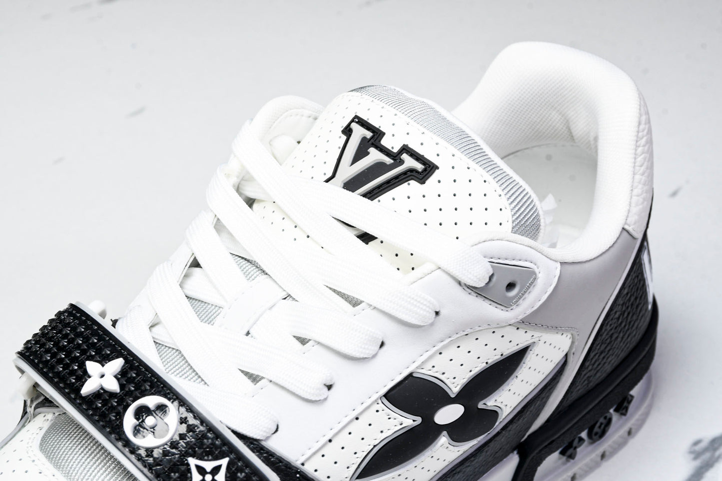 Louis Vuittоп Trainer Low Velcro Strap 'Perforated Black'