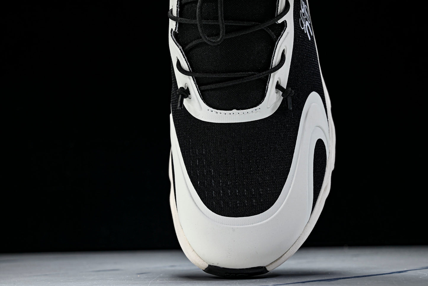 LOEWE × ON Cloudsolo 'White Black'
