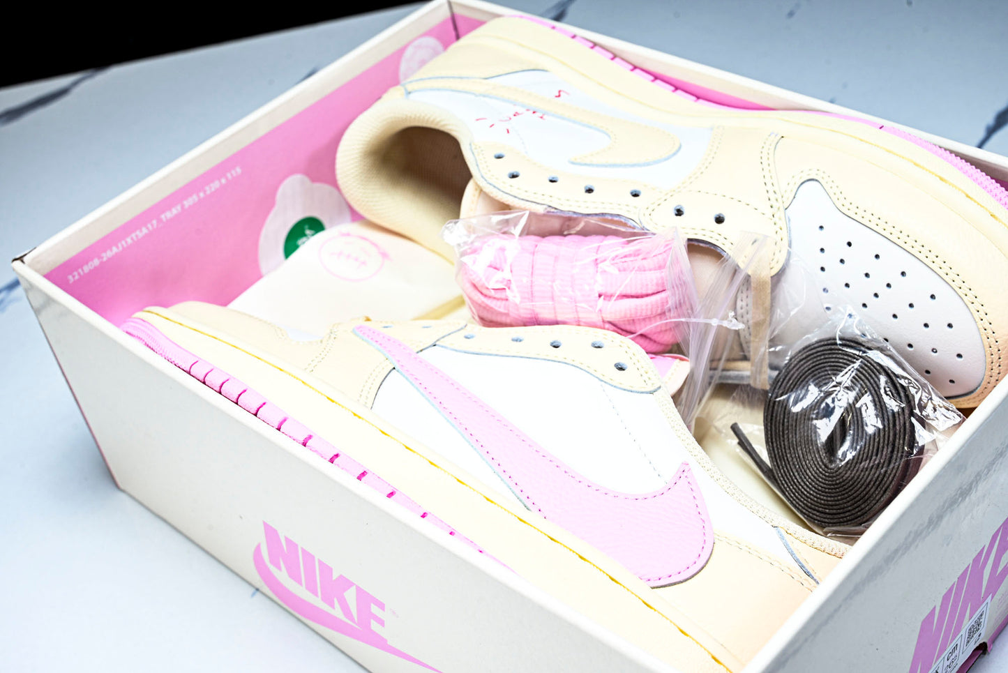 Travis Scott AJ1 Retro Low OG 'Muslin Shy Pink'