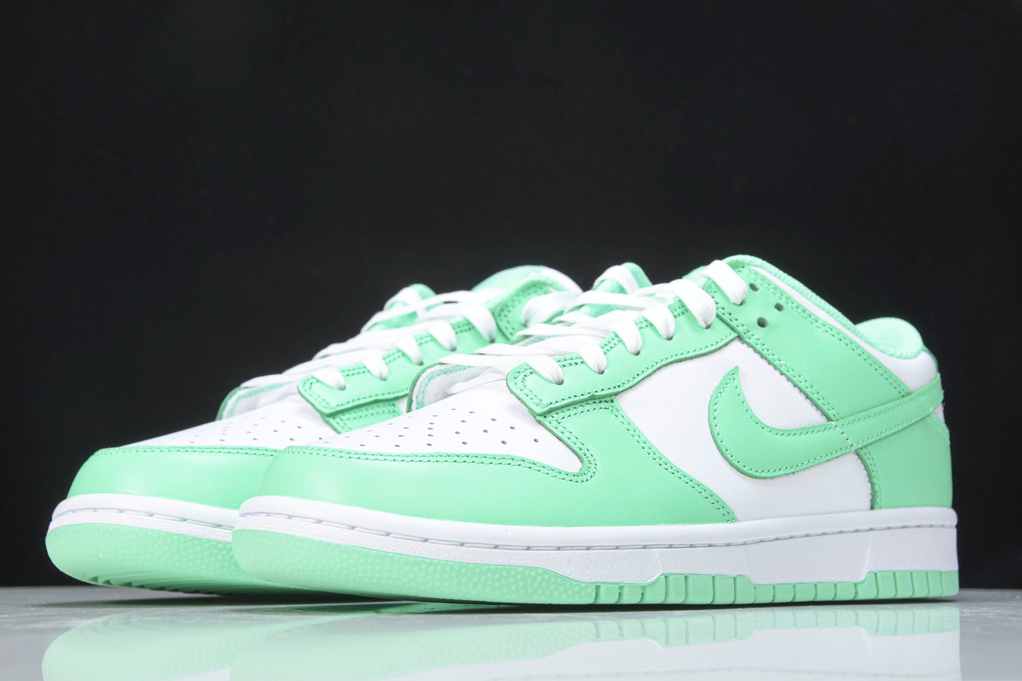 Dnk Low 'Green Glow'