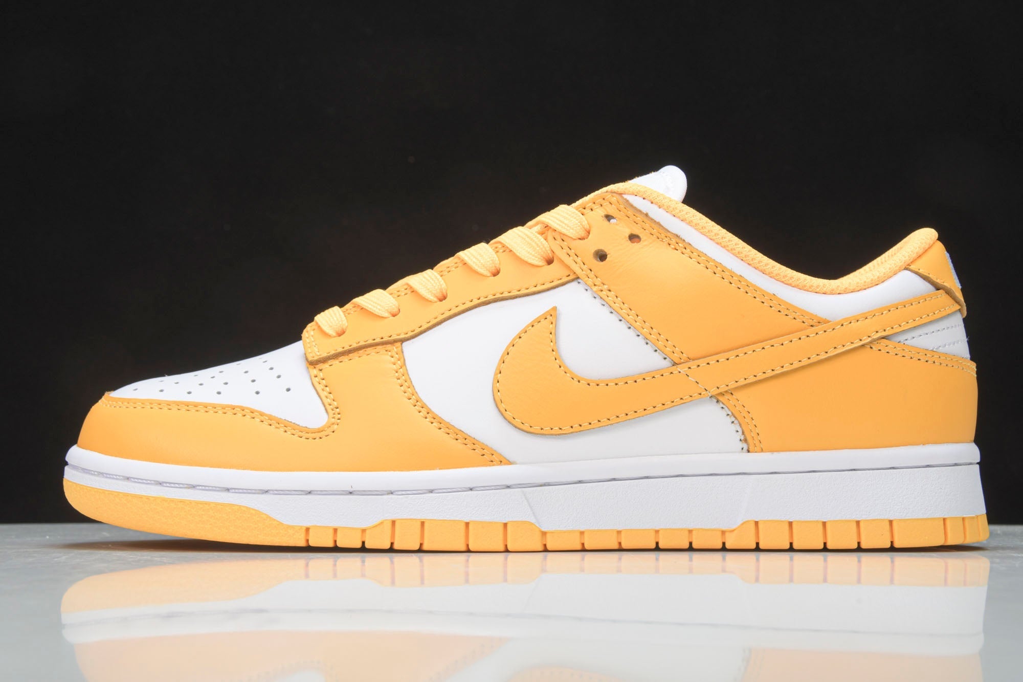 Dnk Low 'Laser Orange'