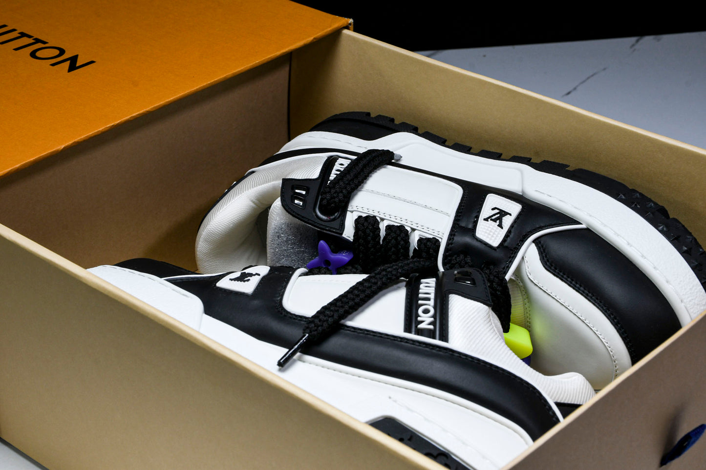 Louis Vuittоп Trainer Maxi 'Black White'