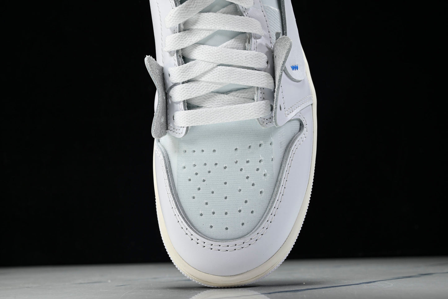 Off-White x Virgil Abloh Archive AJ1 Retro High 'Alaska'