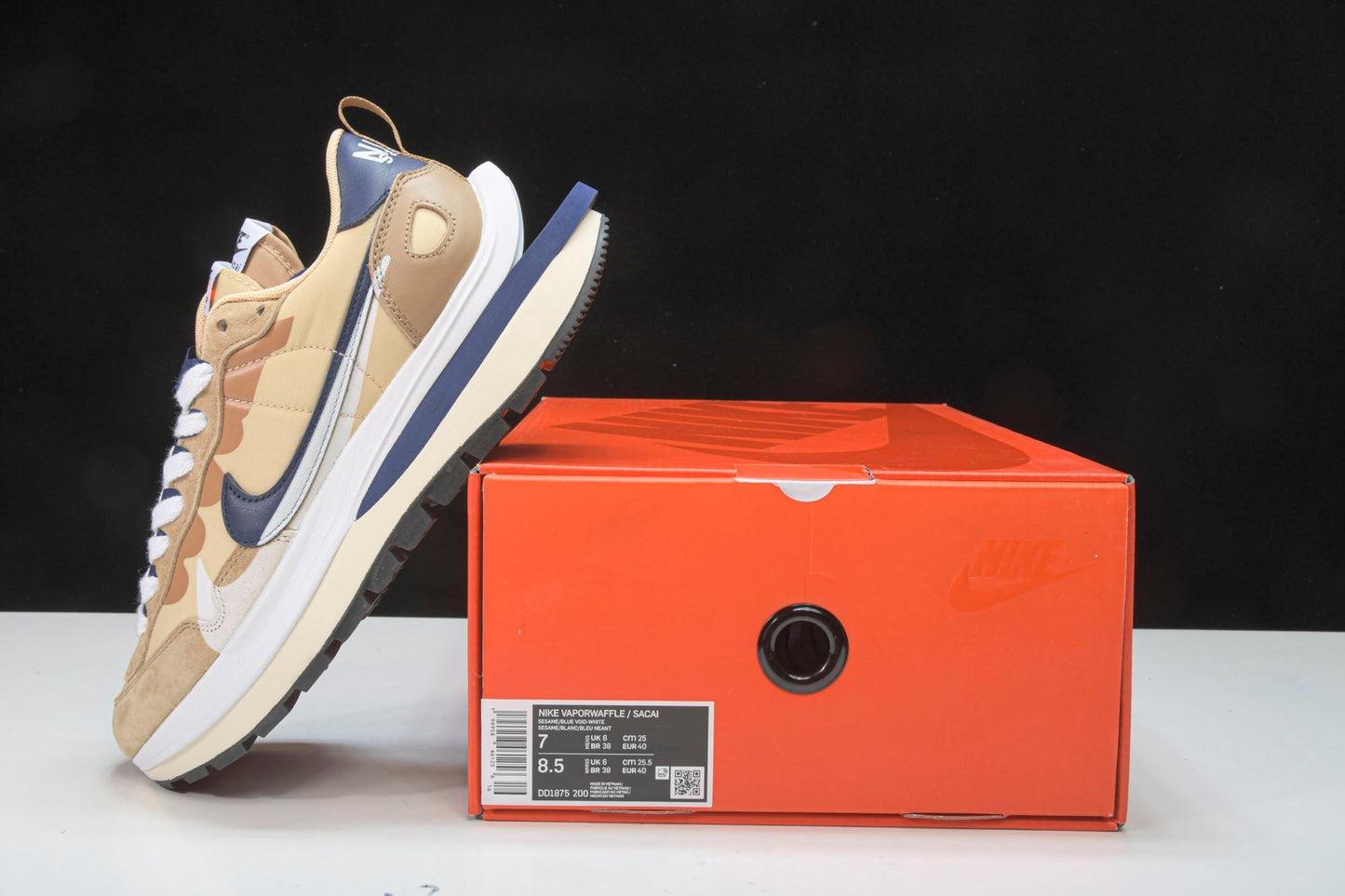Sacai VaporWaffle ‘Sesame’