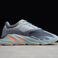 Yzy Boost 700 Carbon Blue